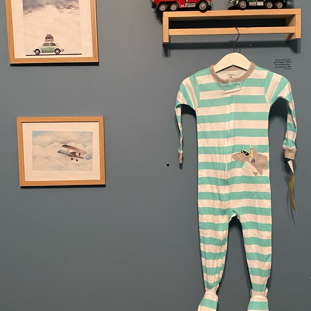 24 months Carter’s Footed One-Piece